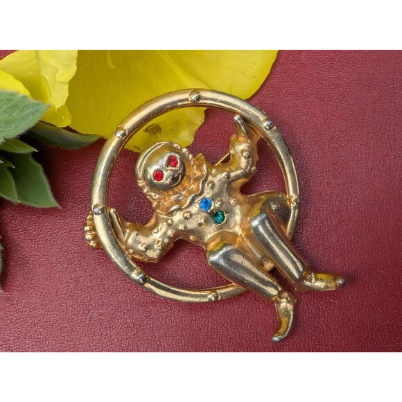 Vintage Pierrot Clown Brooch Pin, Hat Scarf Purse Pin - Picture 6 of 9